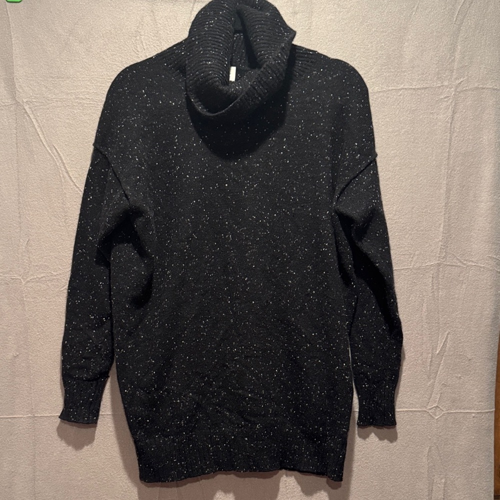 Athleta Black Speckled Cashmere Wool Blend Turtleneck Sweater